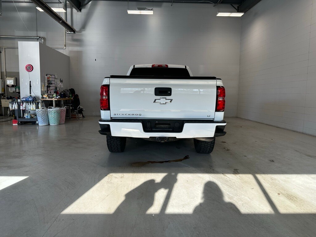 2016 Chevrolet Silverado 1500 LT photo 4