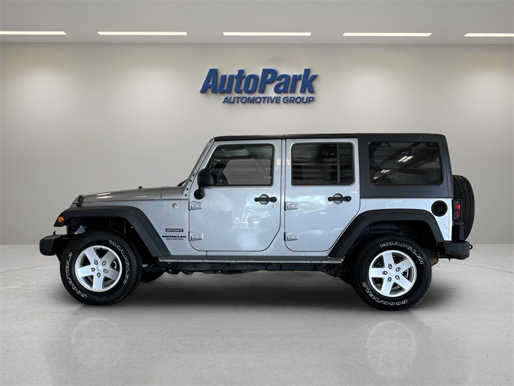 2015 Jeep Wrangler Unlimited Sport photo 3