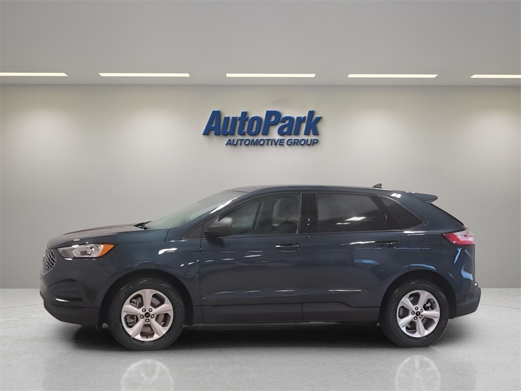 2024 Ford Edge SE photo 4