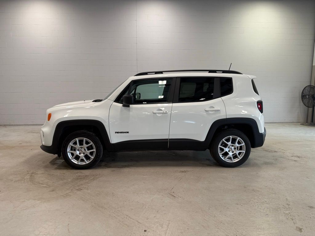 Used 2022 Jeep Renegade Latitude SUV