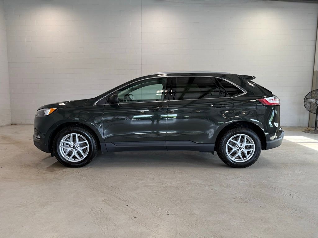 Certified 2024 Ford Edge SUV