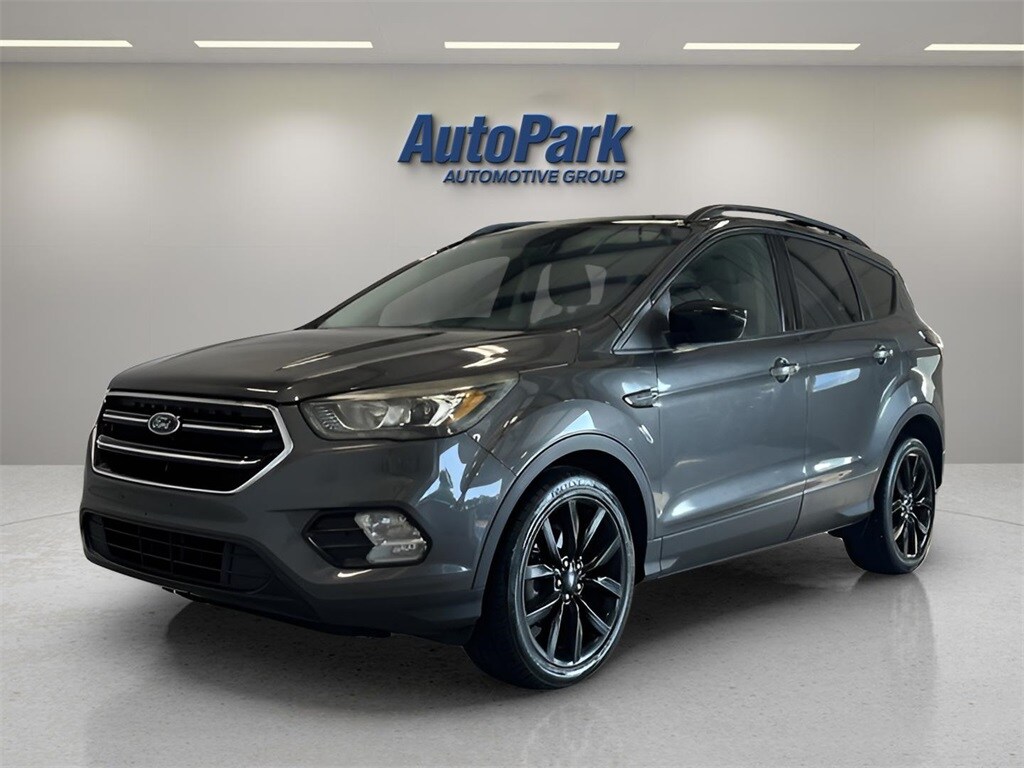 2018 Ford Escape SE photo 2