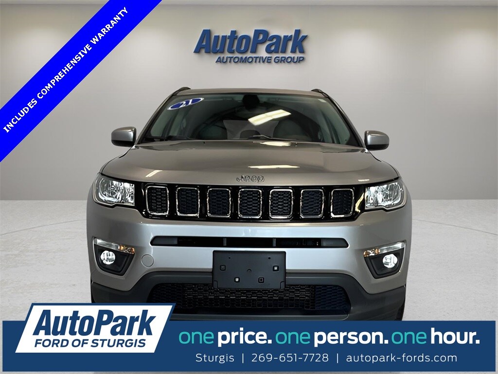 2021 Jeep Compass Latitude photo 2