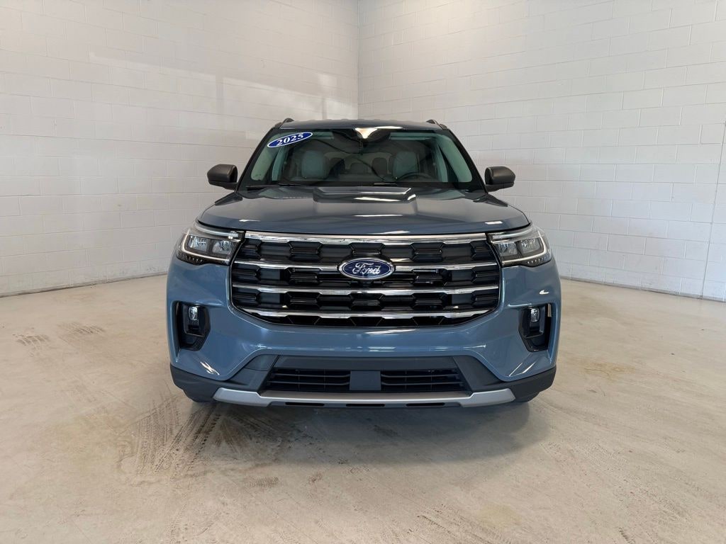 Used 2025 Ford Explorer Active SUV