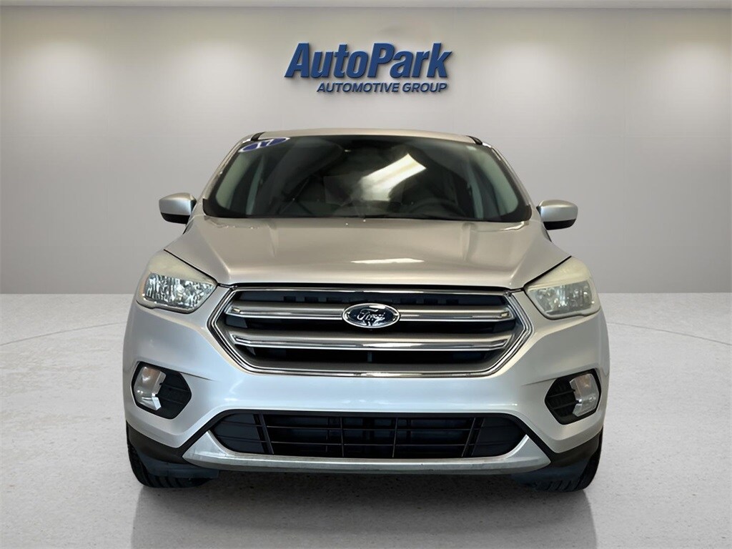 2017 Ford Escape SE photo 2