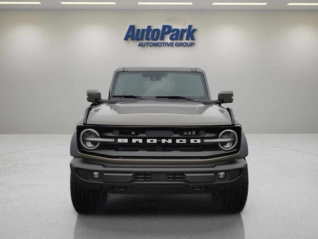 New 2025 Ford Bronco Outer Banks SUV