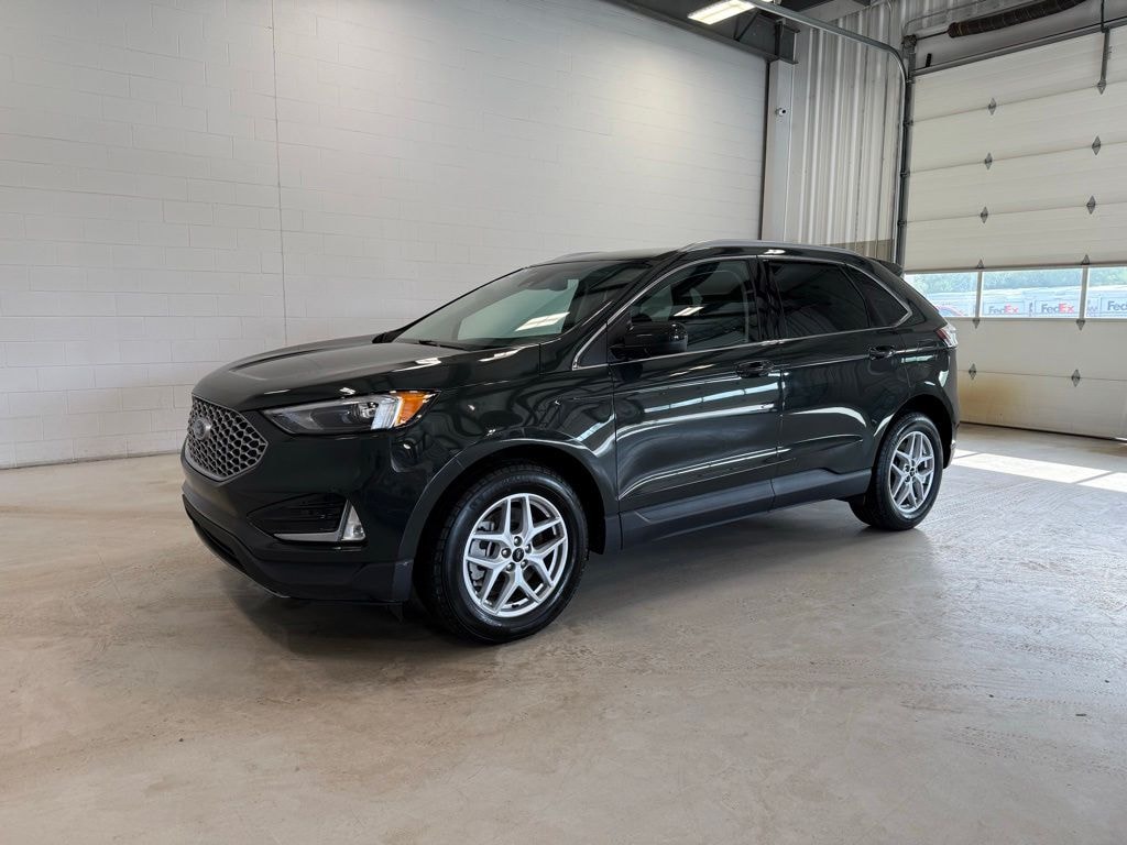 Certified 2024 Ford Edge SUV