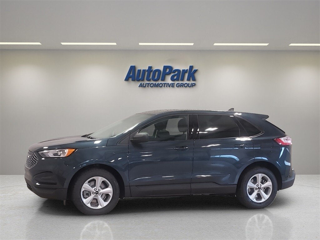 Used 2024 Ford Edge SE SUV