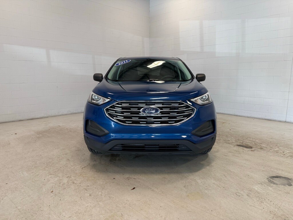 2021 Ford Edge SE photo 2