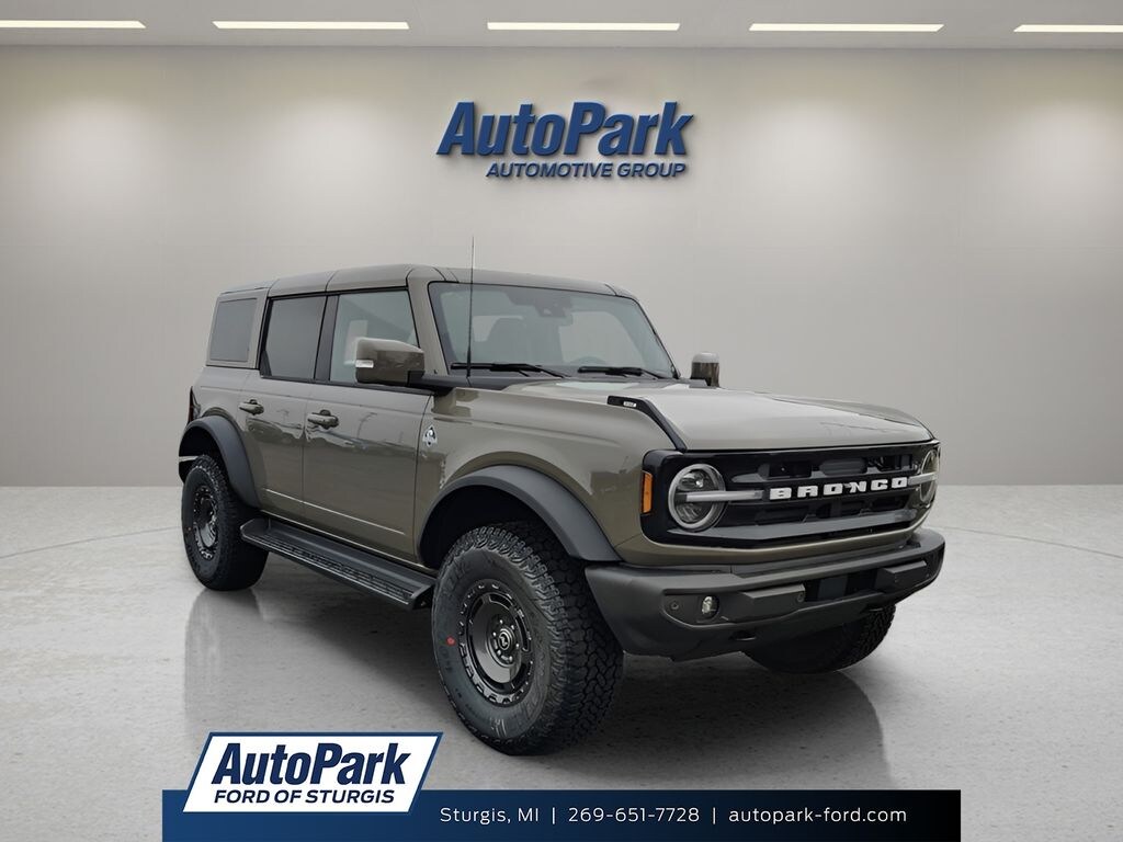 New 2025 Ford Bronco Outer Banks SUV