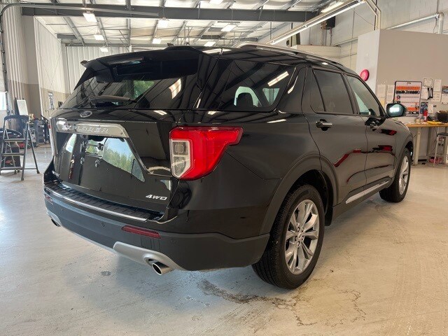 2023 Ford Explorer Limited photo 2