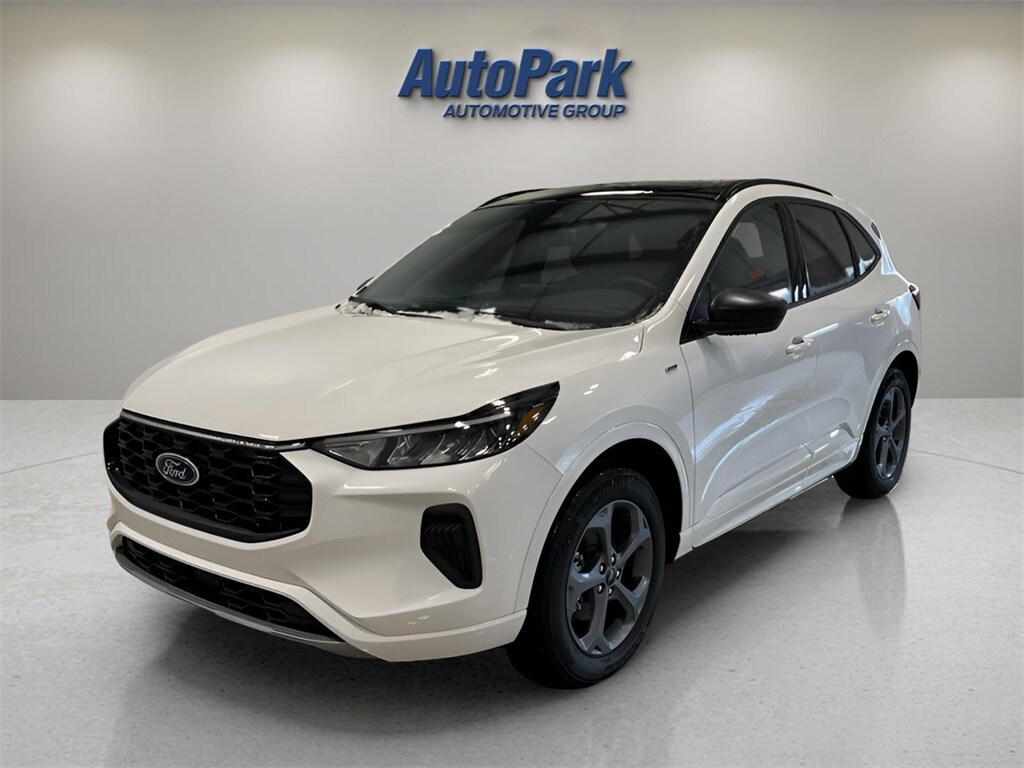 2024 Ford Escape ST-Line photo 2