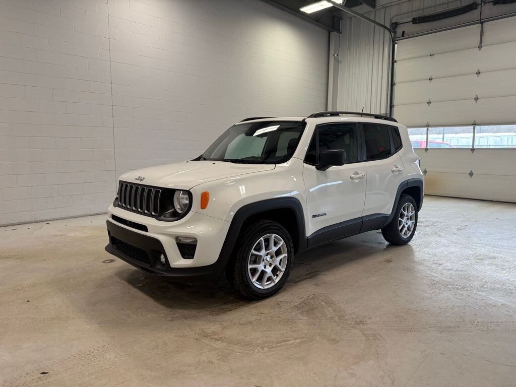 Used 2022 Jeep Renegade Latitude SUV