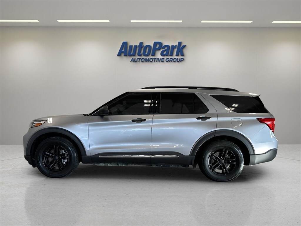 2020 Ford Explorer XLT photo 2