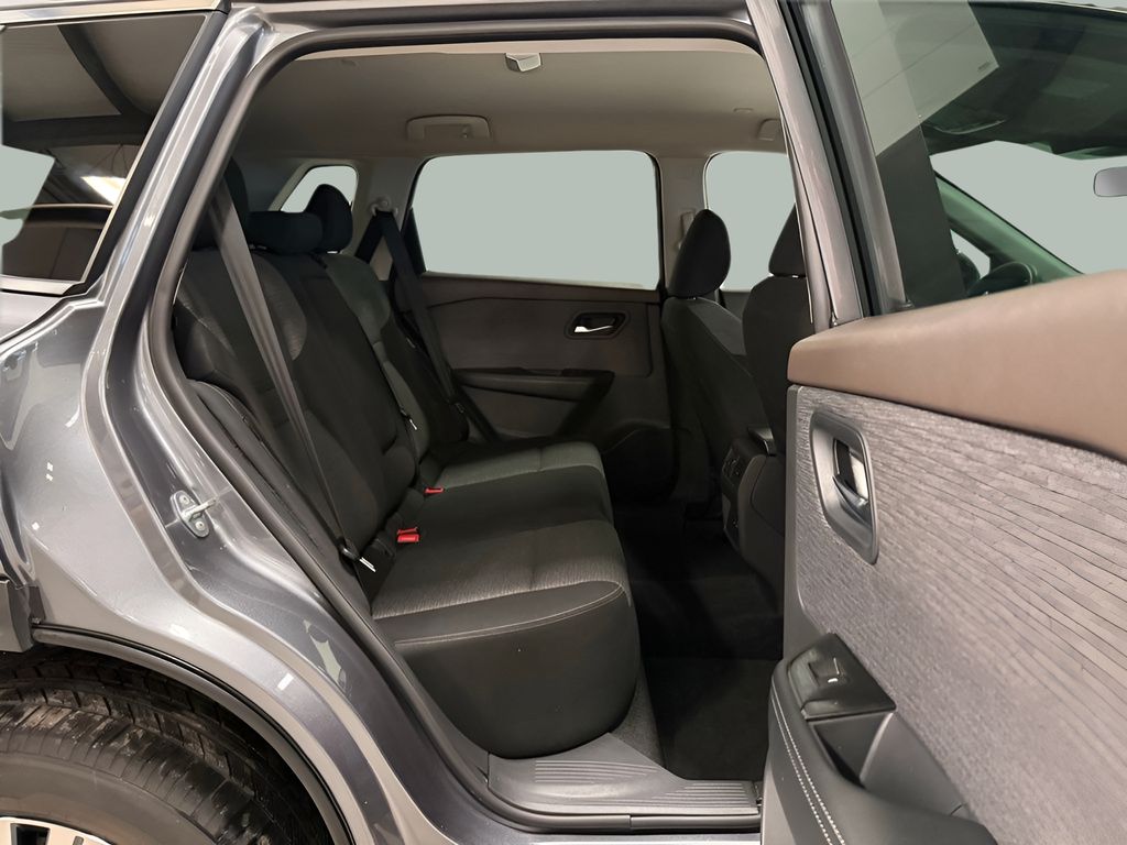 2023 Nissan Rogue SV - Photo 27
