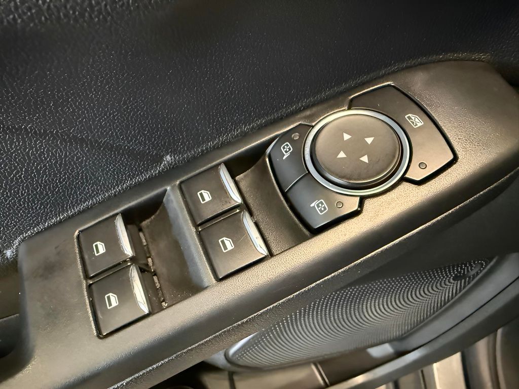 2022 Ford Escape SEL - Photo 19