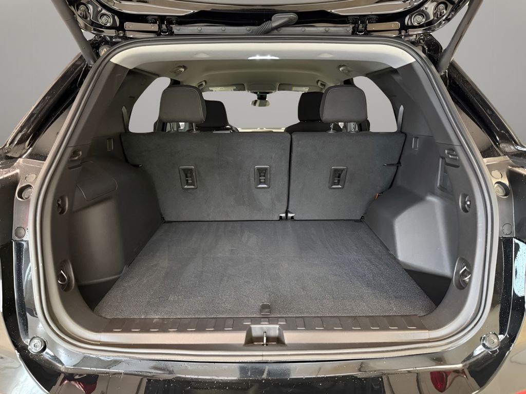 2024 Chevrolet Equinox LT - Photo 34
