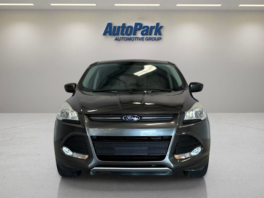 Used 2016 Ford Escape SE with VIN 1FMCU0G72GUB42904 for sale in Sturgis, MI