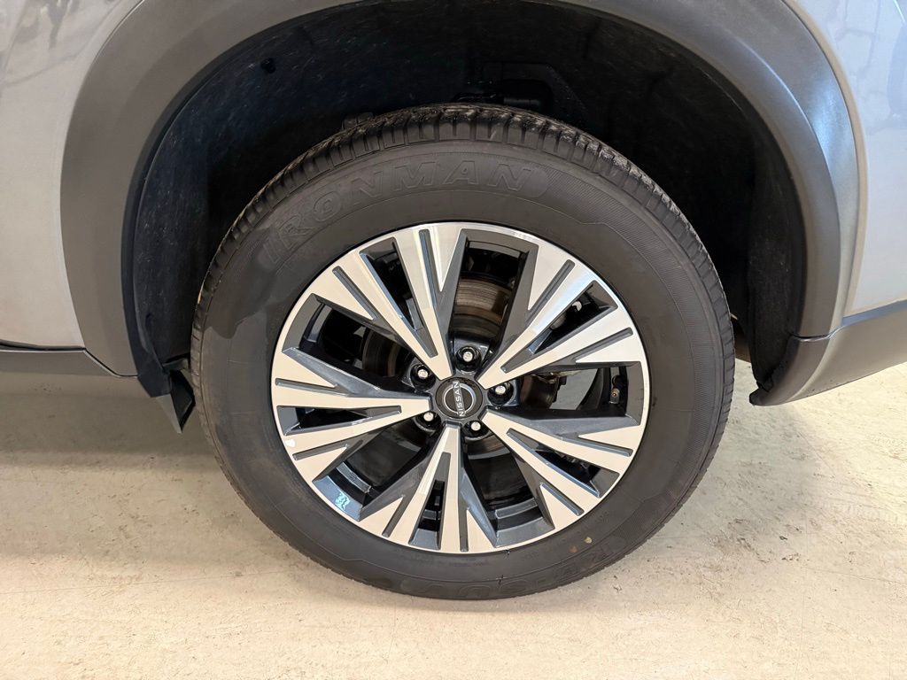 2023 Nissan Rogue SV - Photo 10