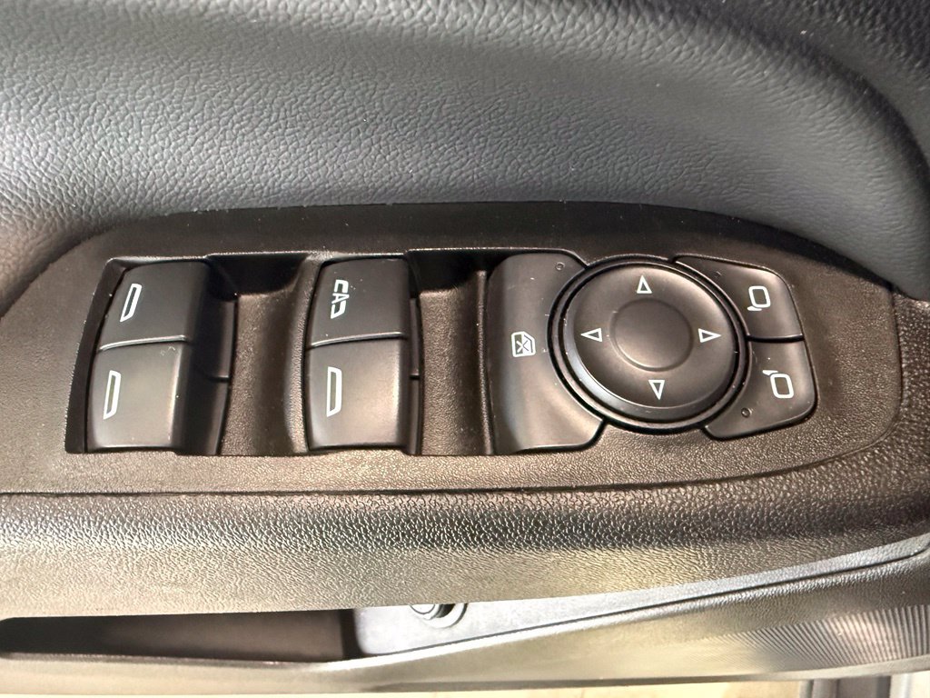 2024 Chevrolet Equinox LT - Photo 20