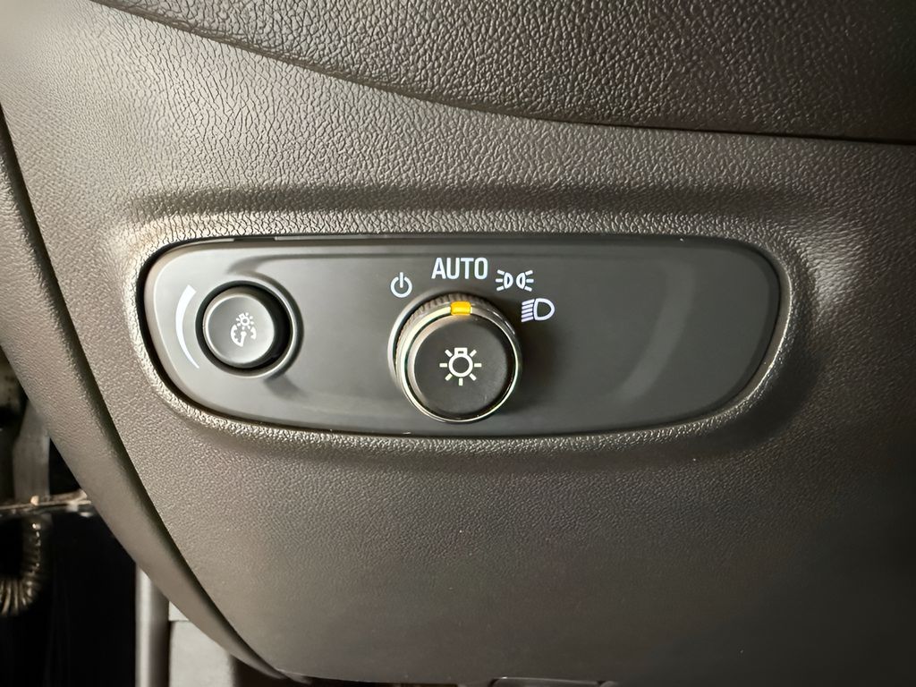 2024 Chevrolet Equinox LT - Photo 26