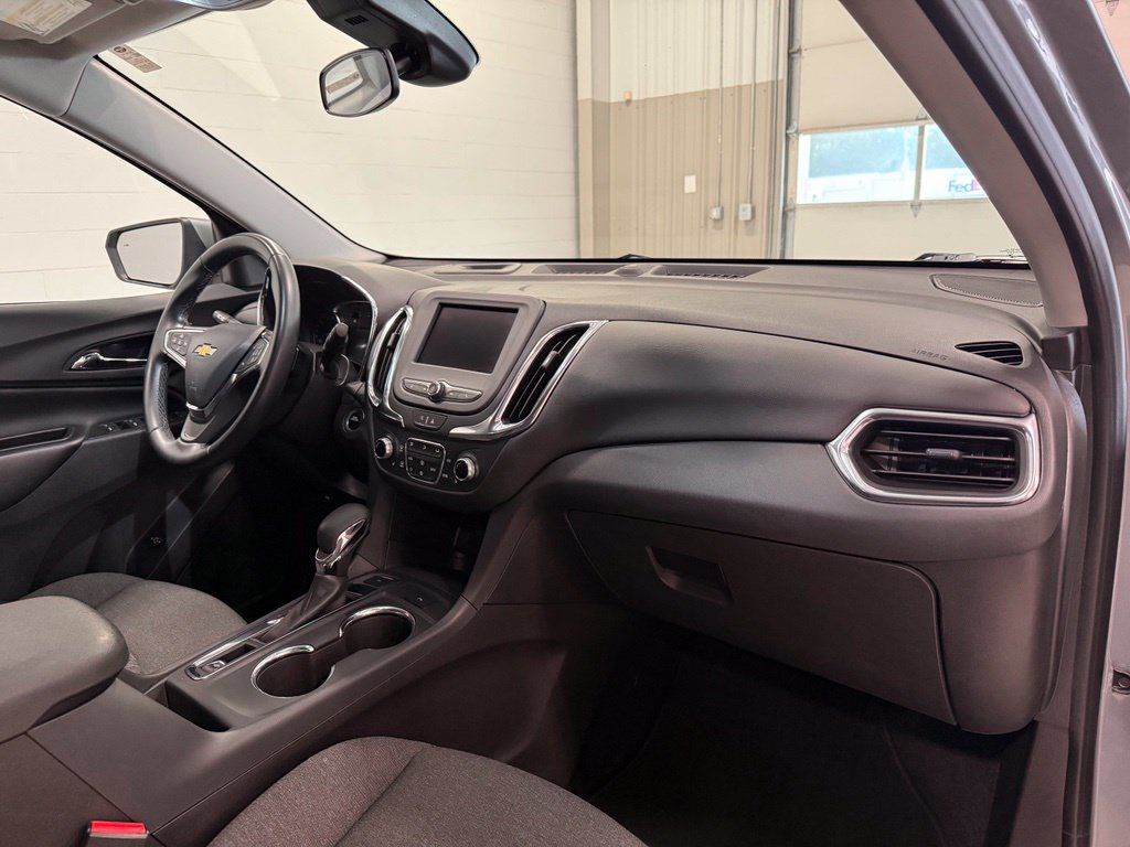 2024 Chevrolet Equinox LT - Photo 32
