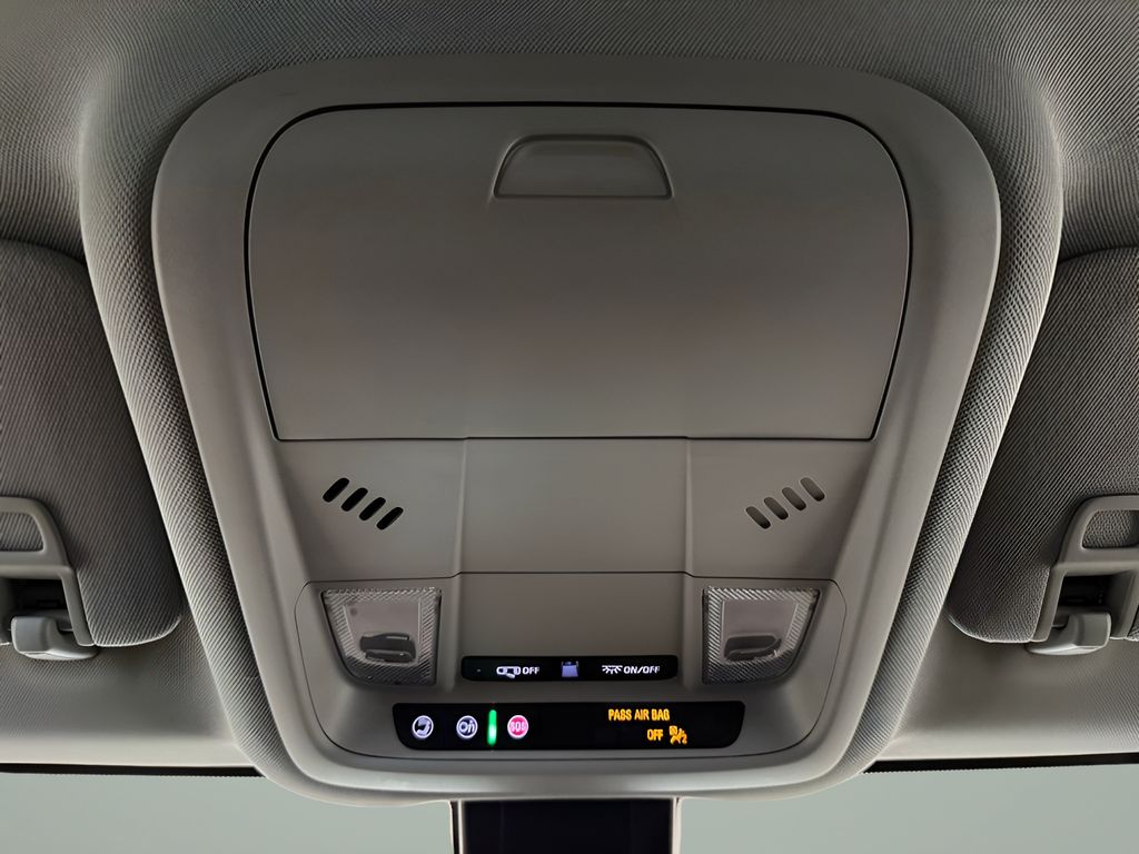 2024 Chevrolet Equinox LT - Photo 18