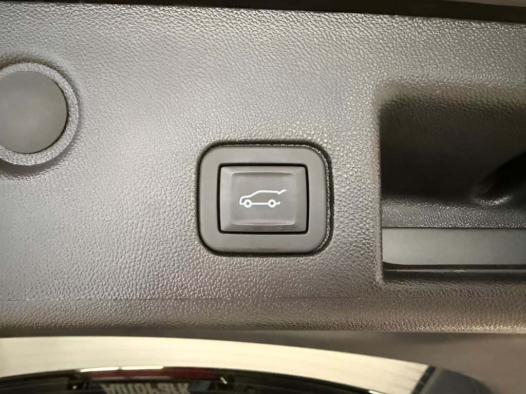 2024 Chevrolet Equinox LT - Photo 33