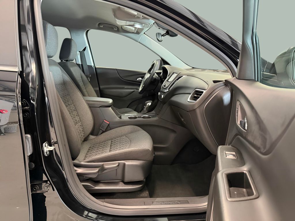 2024 Chevrolet Equinox LT - Photo 10