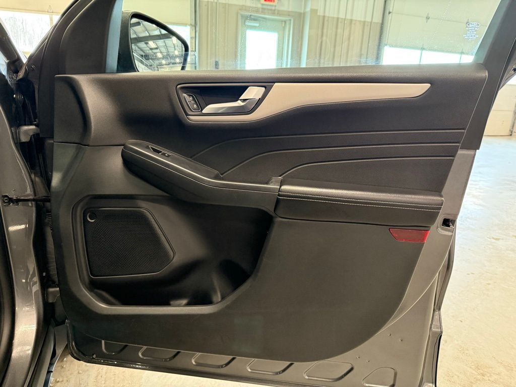 2022 Ford Escape SEL - Photo 24