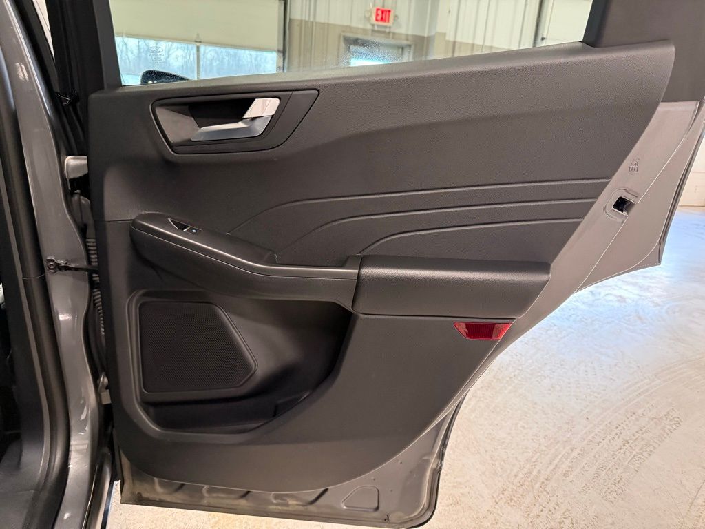 2022 Ford Escape SEL - Photo 16