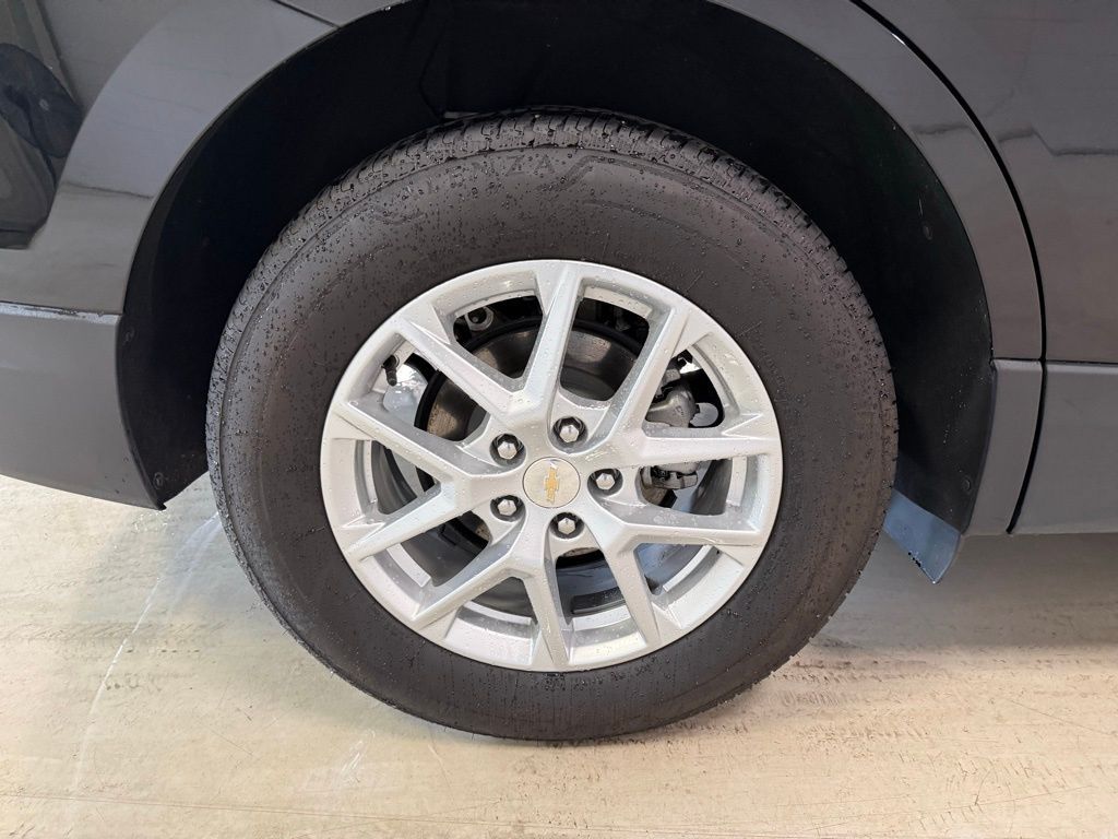 2024 Chevrolet Equinox LT - Photo 10