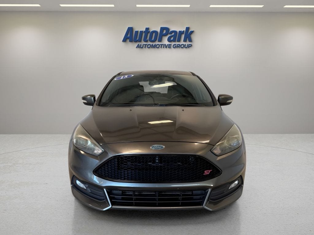 Used 2015 Ford Focus ST with VIN 1FADP3L92FL354608 for sale in Sturgis, MI