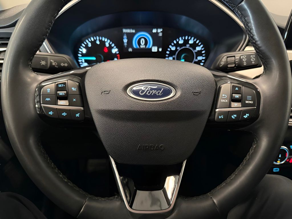 2022 Ford Escape SEL - Photo 17