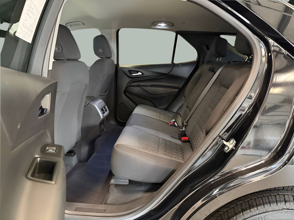 2024 Chevrolet Equinox LT - Photo 32