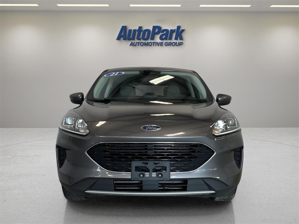2021 Ford Escape SE photo 2