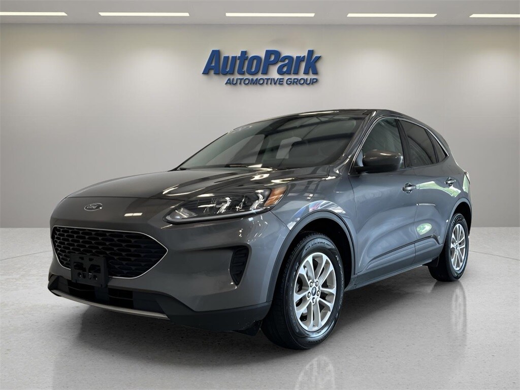 2021 Ford Escape SE photo 3