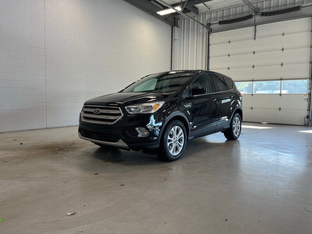 2019 Ford Escape SE photo 3