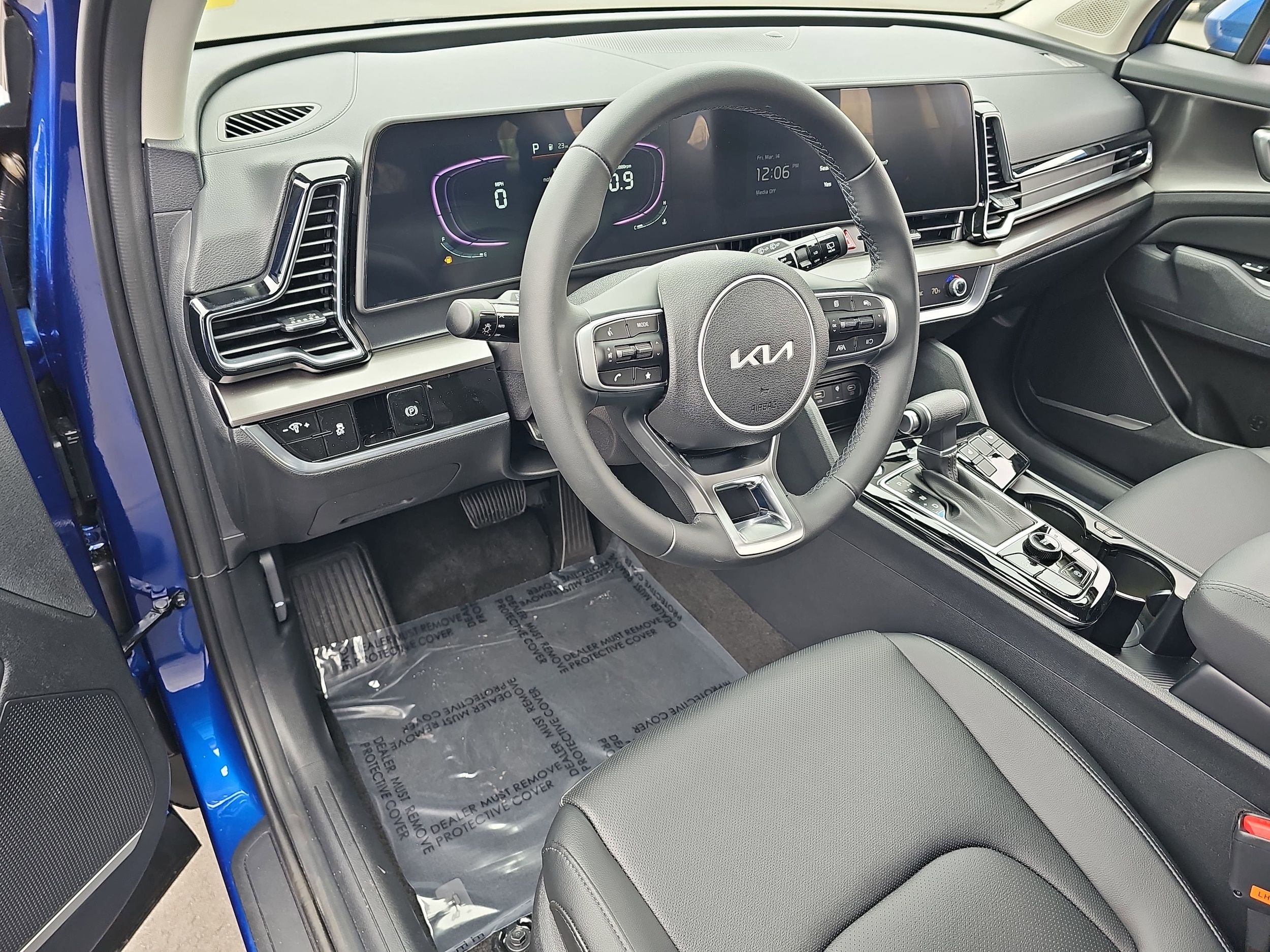 2025 Kia Sportage EX - Photo 16
