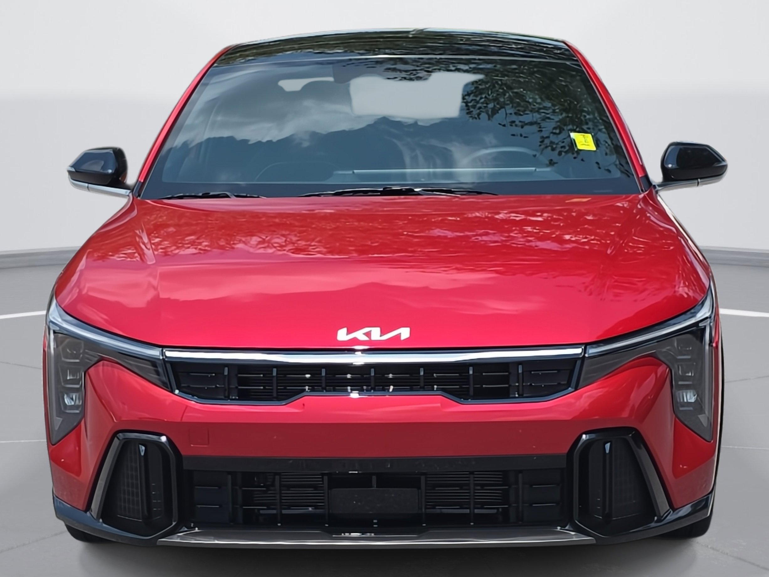 2025 Kia K4 GT-Line photo 2