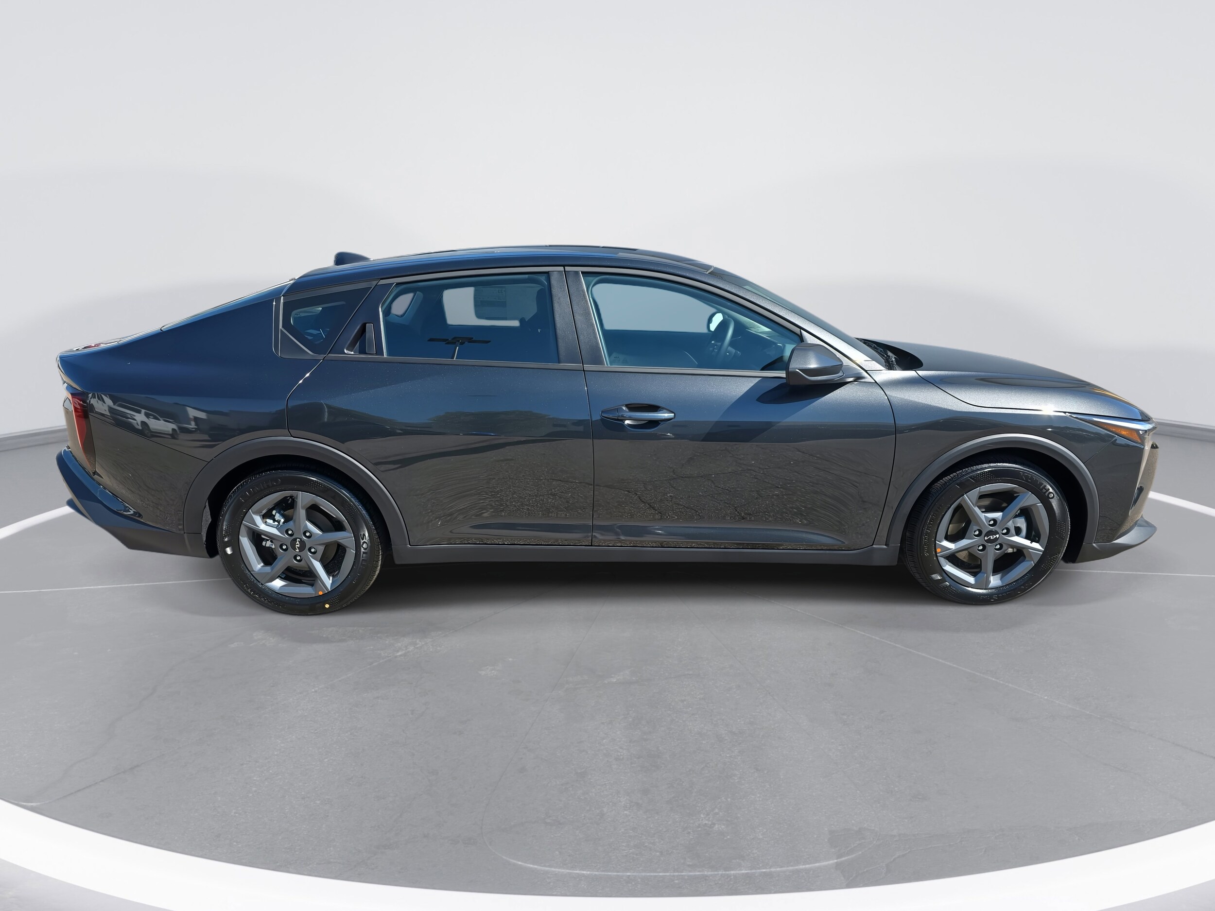 2025 Kia K4 LXS photo 4