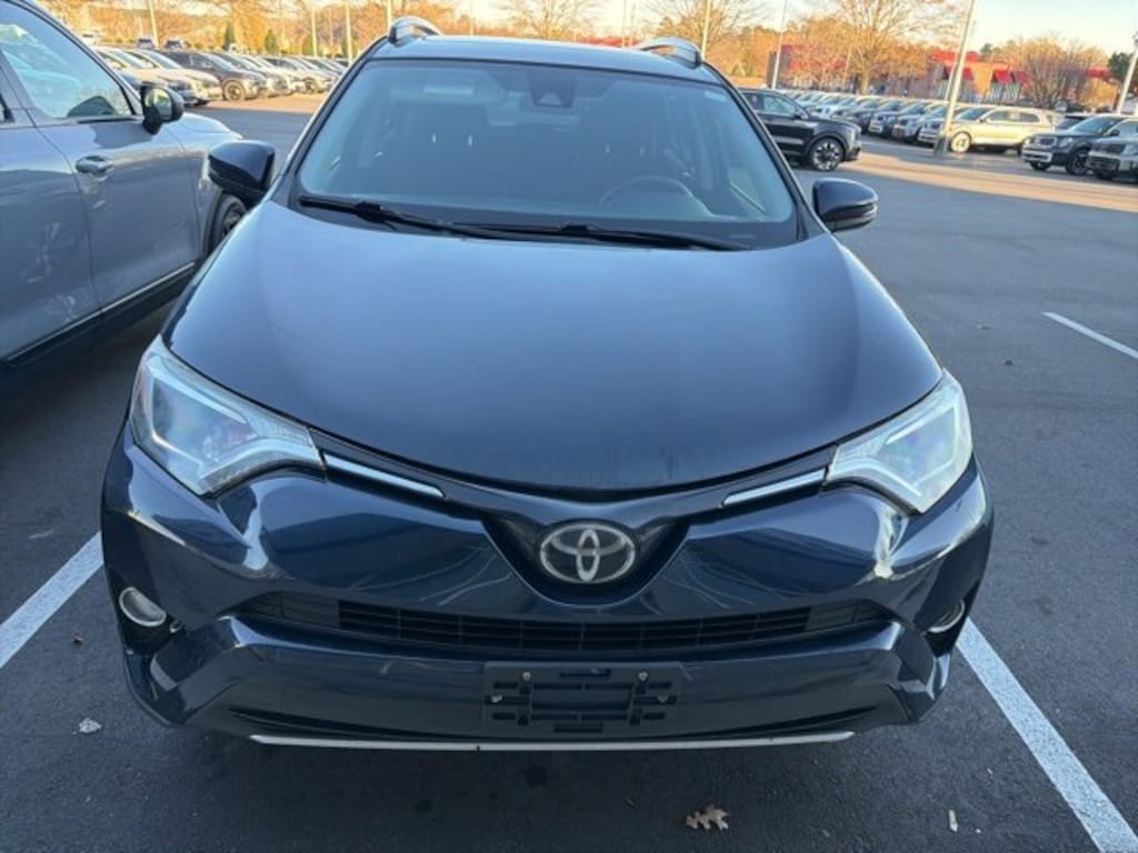 Used 2018 Toyota RAV4 XLE SUV
