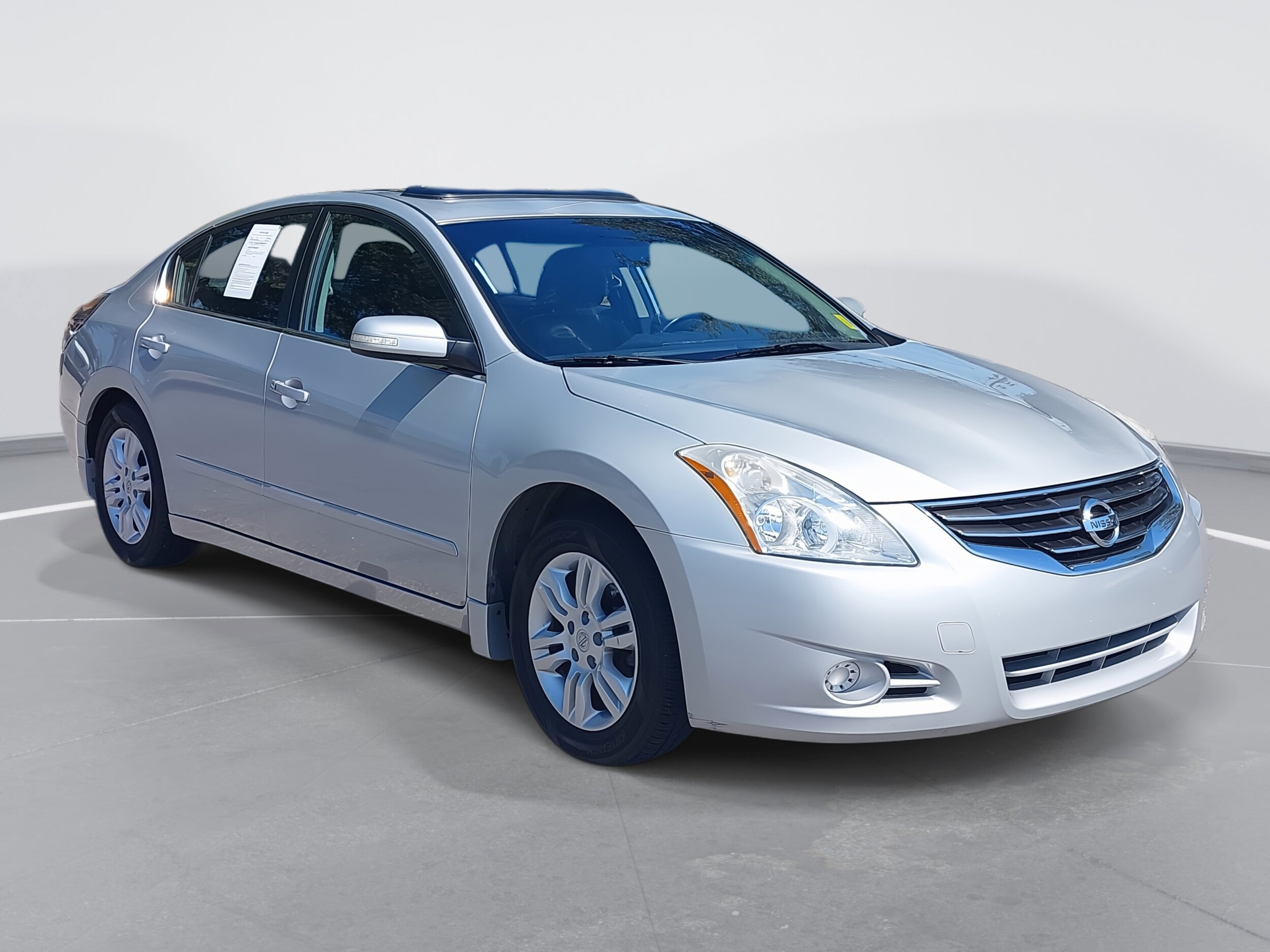 2011 Nissan Altima 2.5 S photo 2
