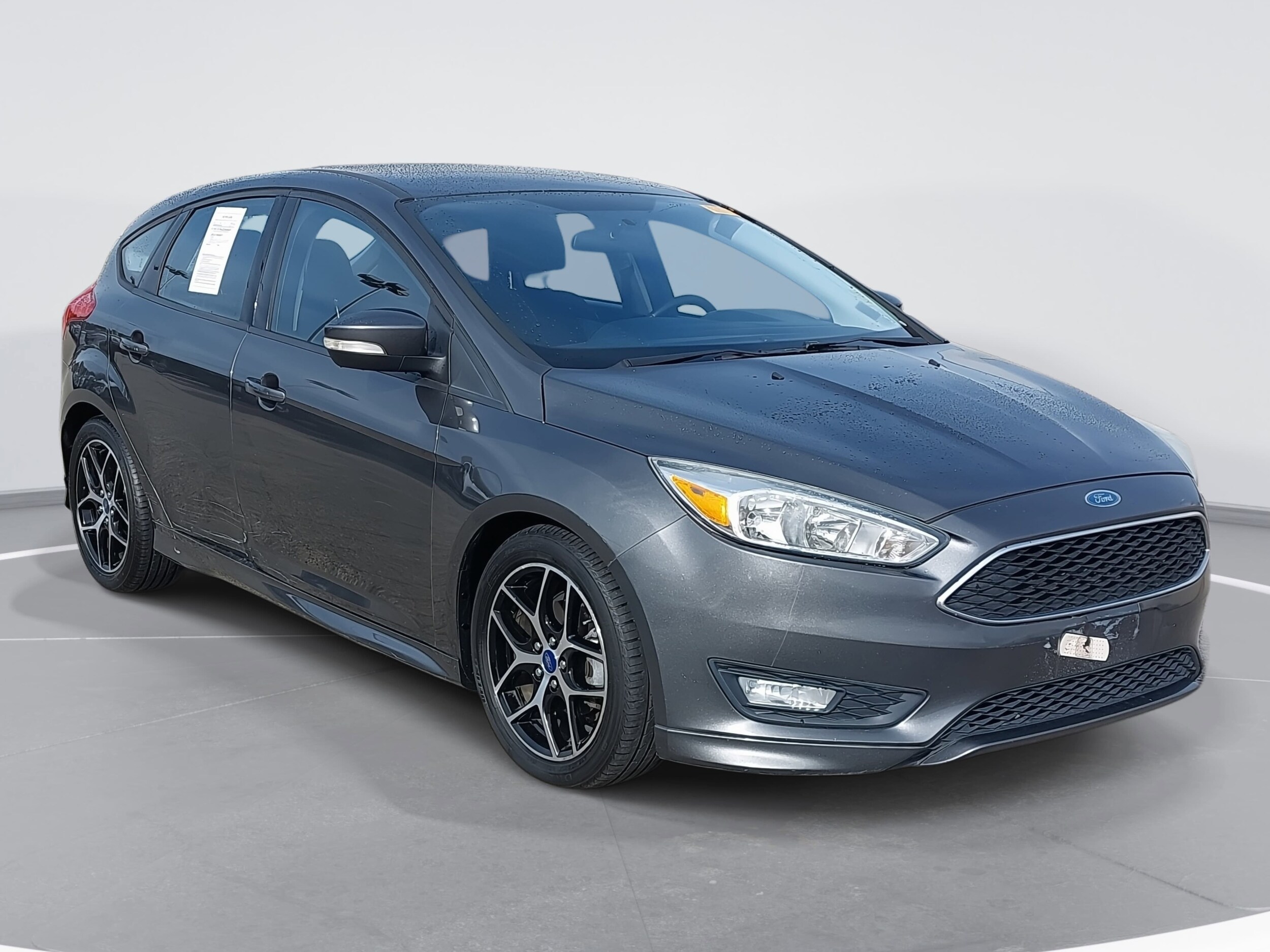 2015 Ford Focus SE photo 3
