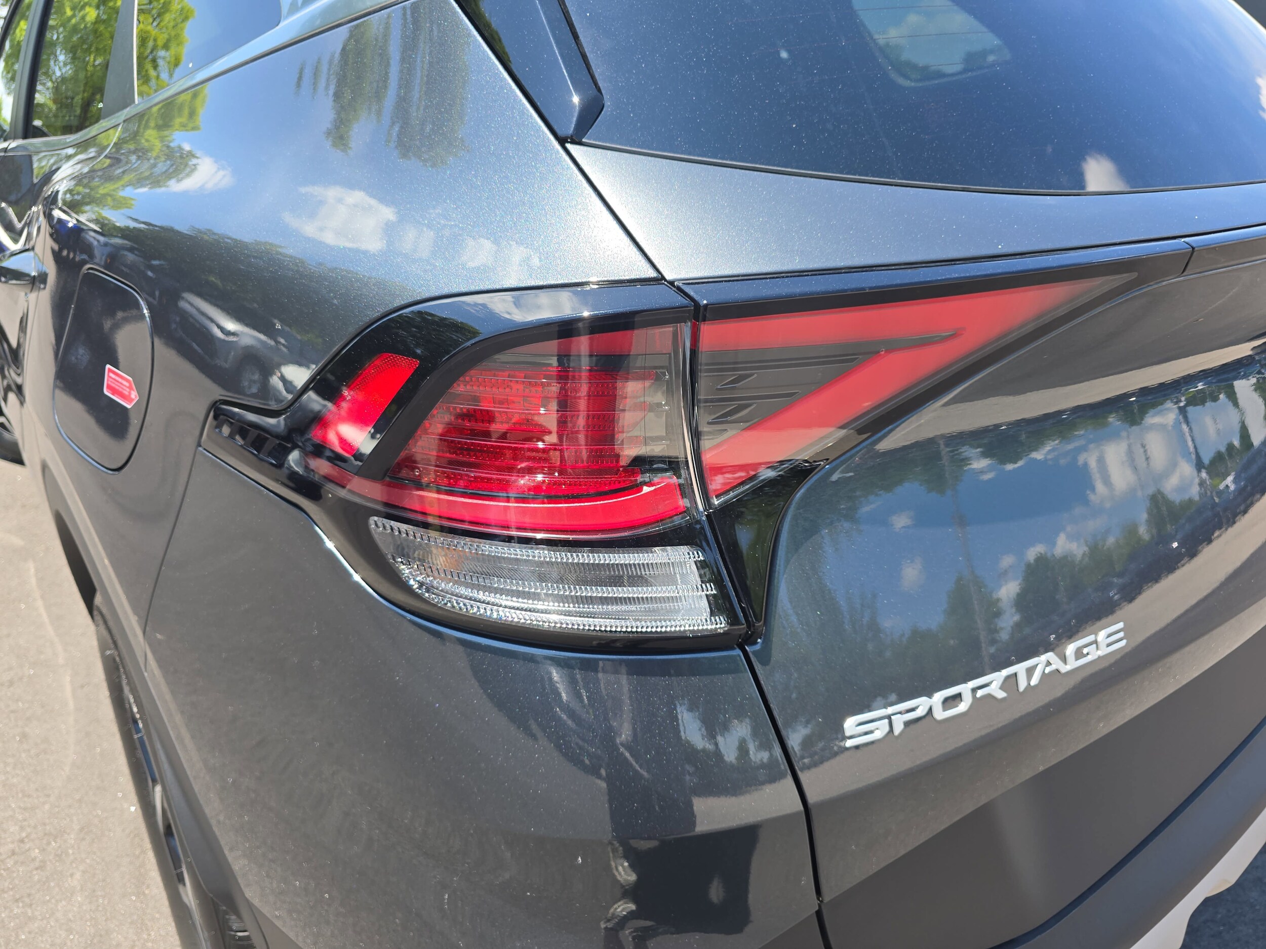 2025 Kia Sportage LX - Photo 30