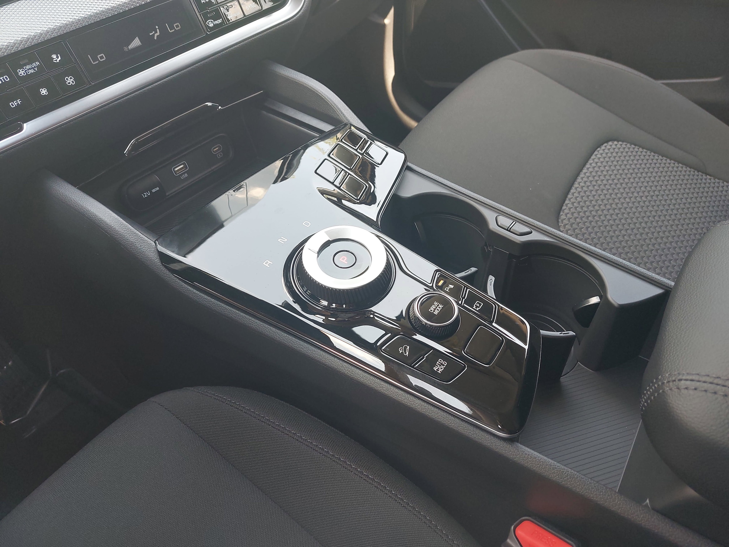 2025 Kia Sportage LX Hybrid - Photo 25
