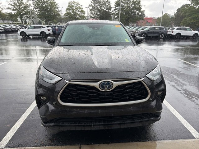 2020 Toyota Highlander Hybrid LE photo 2