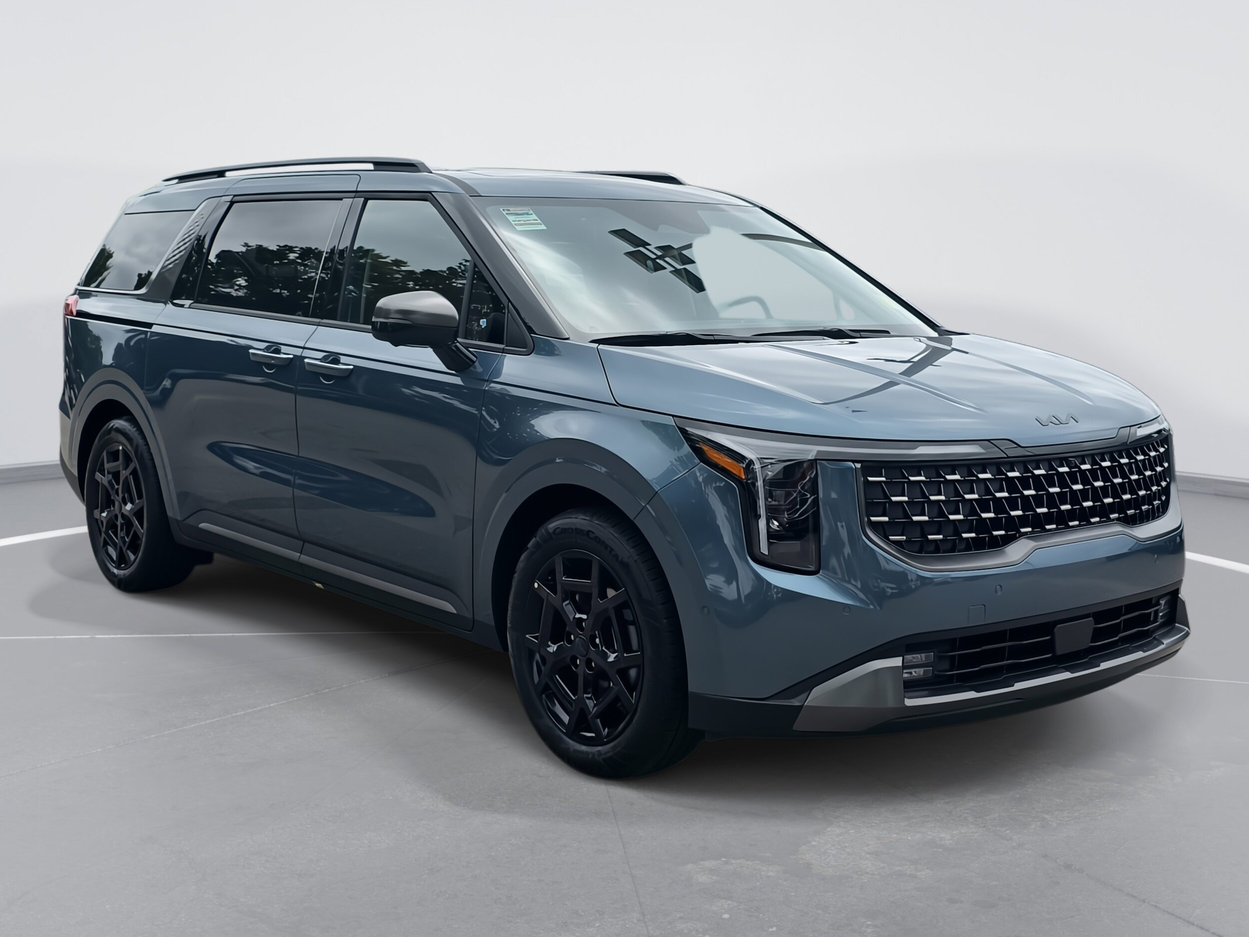 2026 Kia Carnival SX photo 3