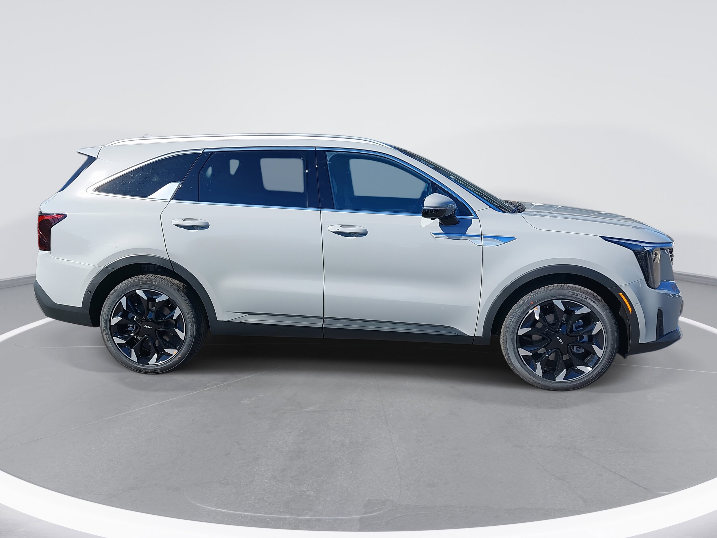 2026 Kia Sorento SX photo 4