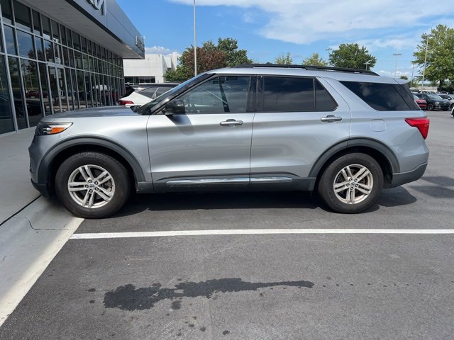 2020 Ford Explorer XLT photo 2
